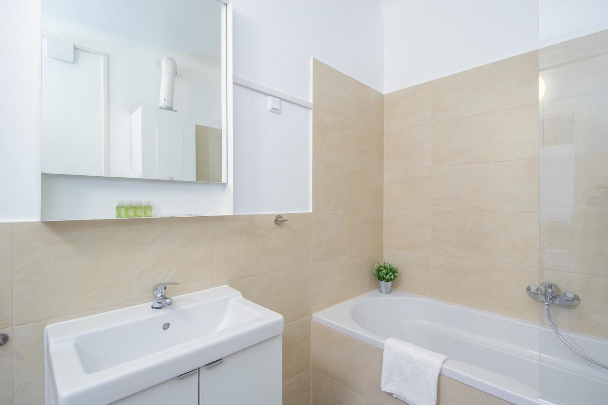 Apartment Ballgasse Vienna Exterior photo